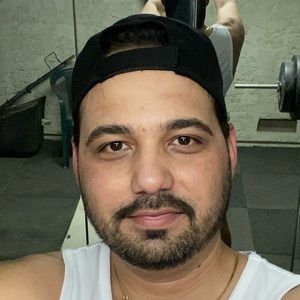 Meet your Posher, Luis